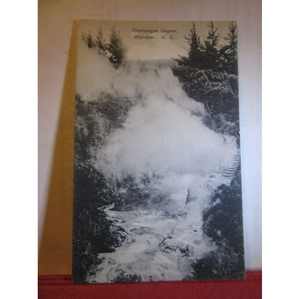 CHAMPAGNE GEYSER, WAIRAKAI, NEW ZEALAND unused antique postcard =