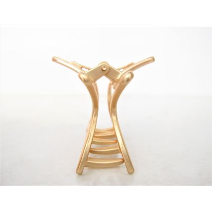 Medium/small gold metal star flower or triangle hair claw clip