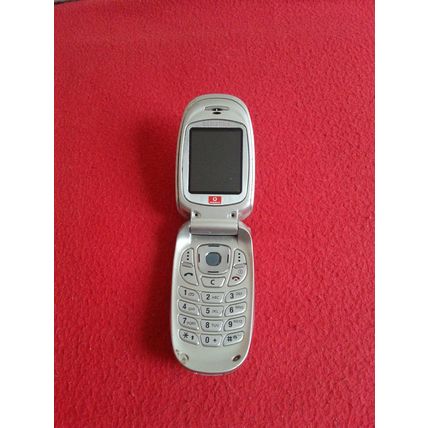 Samsung e310 phone for sale all defective!