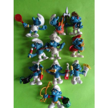 Job lot of 10 smurfs roman guard scottish bagpipe chef tennis lion tamer set4