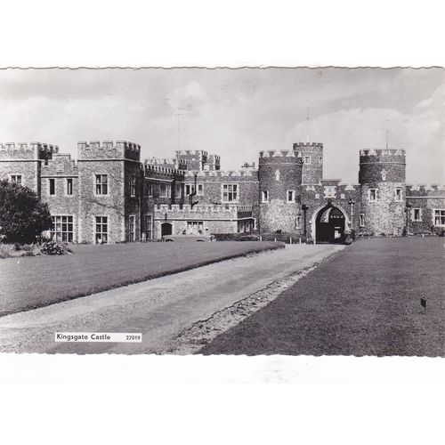 Kingsgate Castle Kent Postcard (KEN75909)
