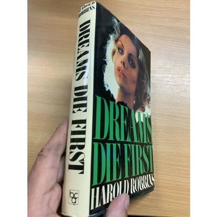 1978 HAROLD ROBBINS "DREAMS DIE FIRST" FICTION VINTAGE HARDBACK BOOK (P4)