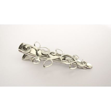 Small silver tone metal leaves alligator hair clip for fine thin hair