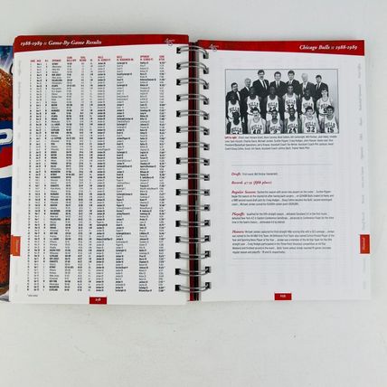 Chicago Bulls 40th Anniversary Media Guide 1966-2006