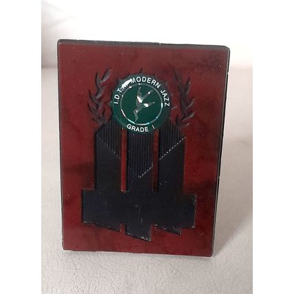 International Dance Teachers’ Association Award Plaque : Modern Jazz Grade I