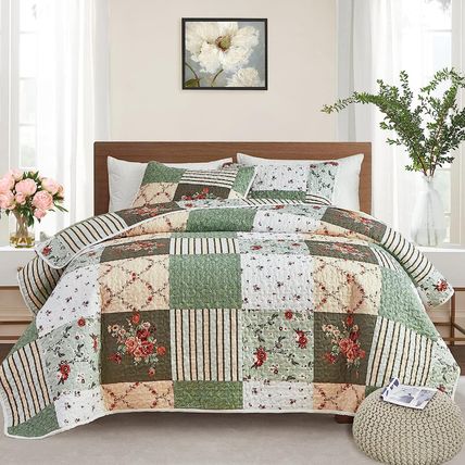 Patchwork Quilt Set Full/Queen Size, 3 Pieces Green Floral Plaid Summer Bedsprea