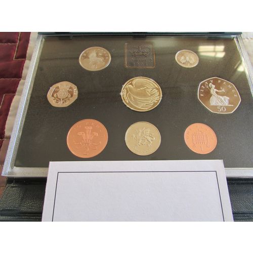 1995 QUEEN ELIZABETH II ROYAL MINT PROOF SET BLUE CASE.