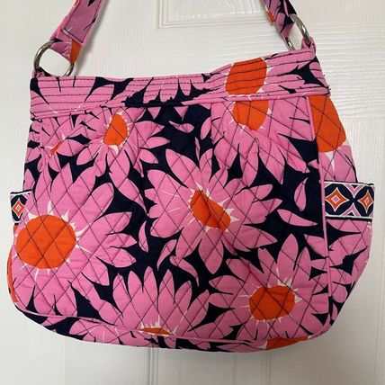 Vera Bradley Reversible Loves Me Pink Floral Shoulder Strap Purse Retired
