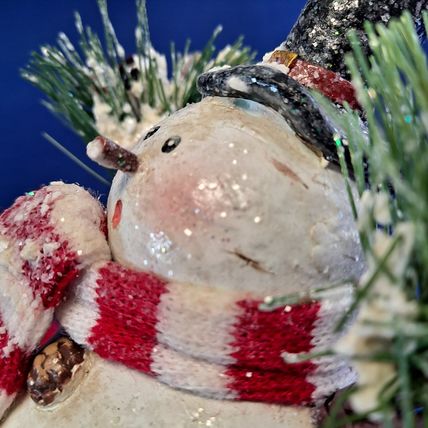 SNOWMAN Christmas STOCKING HOLDER Mantel Hanger Hook Resin Cast Iron Snow