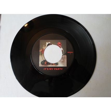 7" 1981. DAVE STEWART WITH BARBARA GASKIN . IT'S MY PARTY.STIFF. FIRST PRESS.EX