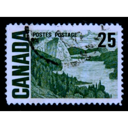 CANADA 1967 SG 588 25c MYRTLE GREEN THE SOLEMN LAND FINE USED #