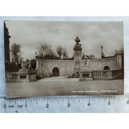 vintage postcard The War Memorial, Portsmouth ref.1