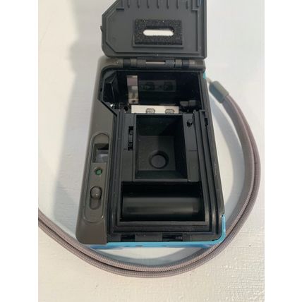 Avon Vivitar Lasting Impressions Onki 89 35mm Camera Blue Parts Only