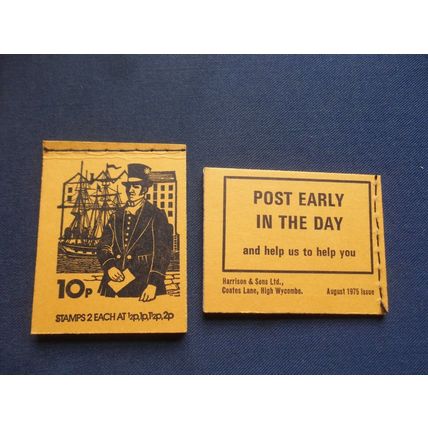 VARIETY PANE DN73 10 PENCE STAMP BOOKLET POSTAL UNIFORM SERIES AUGUST 1975