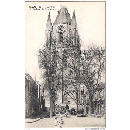 49 - Angers - la tour St Aubin