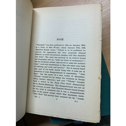 1924 CHARLOTTE BRONTE "VILLETTE" VOLS 1 & 2 FICTION 1.5kg HARDBACK BOOKS (P8)