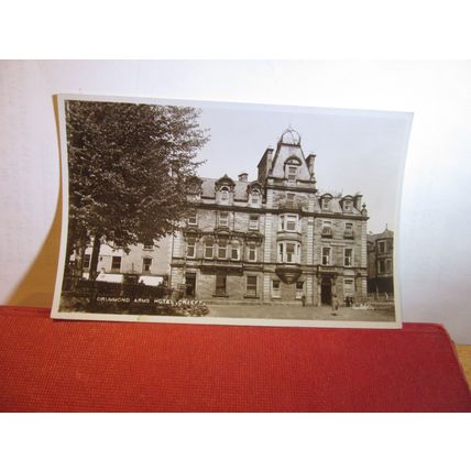 DRUMMOND ARMS HOTEL, CRIEFF, PERTHSHIRE unused postcard by Valentine RP =