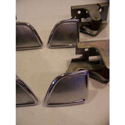 1977 CHRYSLER NEWPORT 4D DOOR HANDLE ASSYS TOWN & COUNTRY OEM 76 75 74 GRAN FURY