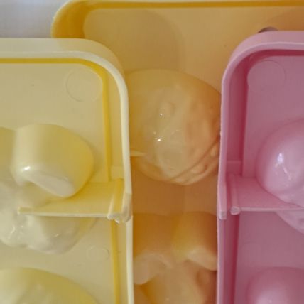 Lot 4 EASTER ICE CUBE TRAYS 12" Plastic Molds Bunny Egg Bunnies Freezer