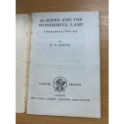 VINTAGE "ALADDIN AND THE WONDERFUL LAMP A PANTOMIME" DRAMA PLAY PB BOOK (LL)