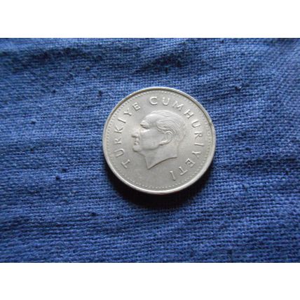 1990 TURKEY 1000 LIRA COIN.