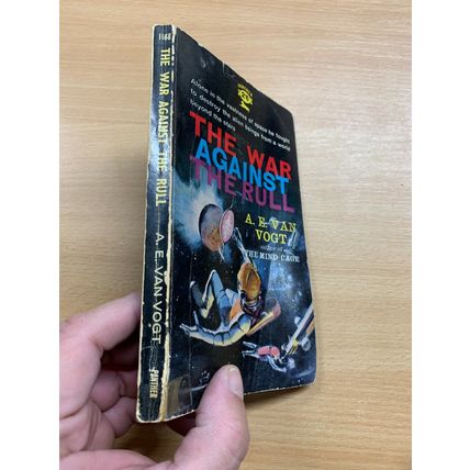 1962 A E VAN VOGT "THE WAR AGAINST THE RULL" SCIENCE FICTION PAPERBACK BOOK (P3)