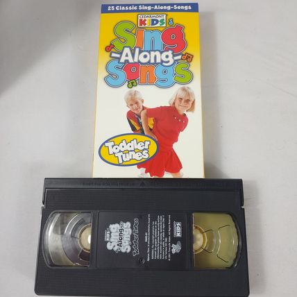 Cedarmont Kids 25 Classic Sing Along Songs Toddler Tunes VHS Taped Used