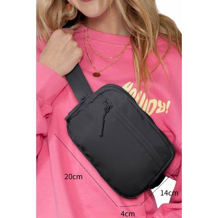 Black Wide Belt Zipped Square Crossbody Bag