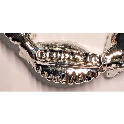 Gerry's Silver Tone Leaf Wreath 1" Brooch Signed Vintage Pin Ladies Jewelry