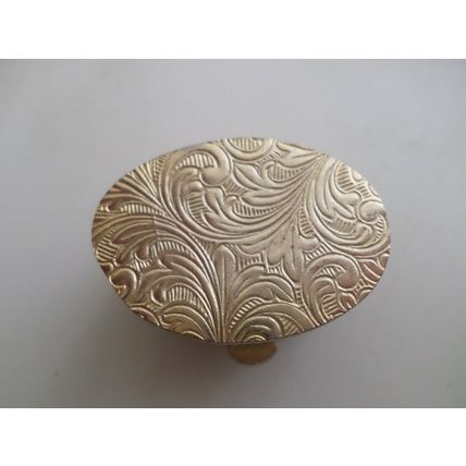 Gold Coloured Metal - Trinket/Pill Box - Onyx (?) on Lid