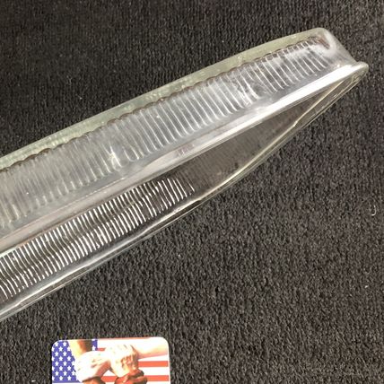 Volvo C70 S70 V70 XC70 V70R Passenger Headlight Replacement Glass Aftermarket
