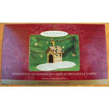 Hallmark Ornament Peanuts Snoopy Woodstock Doghouse MIB 2000