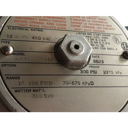 3/4 NPT UNITED ELECTRIC 95011 PRESSURE SWITCH 10-100PSI,UE H121K-95011 S157,Ez