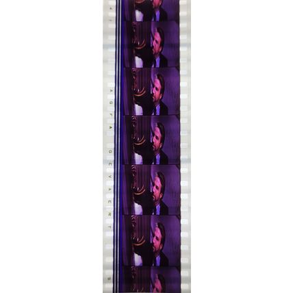 Pk GEB -A - MIX - b 052z . 1 STRIP OF 5 - 35MM FILM CELLS. ( )