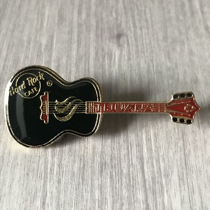 TIJUANA Black Acoustic 1990's Guitar Hard Rock Cafe PIN VGC
