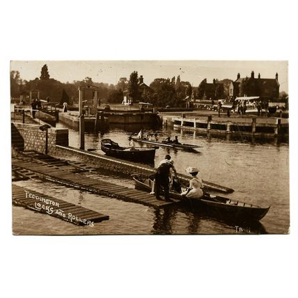 Postcard UK England London Teddington Locks & Rollers posted 1913