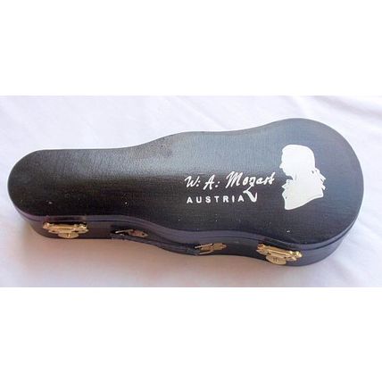 Decorative violin miniature