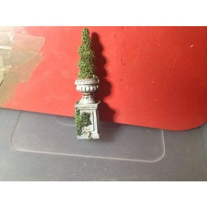 Resin Topiary Pre Loved 1:12th scale miniature
