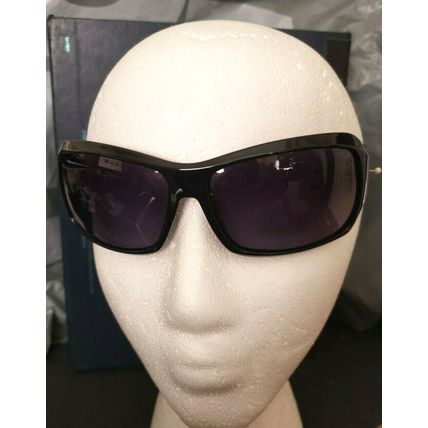 2 Pair of Ladies Sunglasses Plastic Frames 1 Pair Fashion & Polarized
