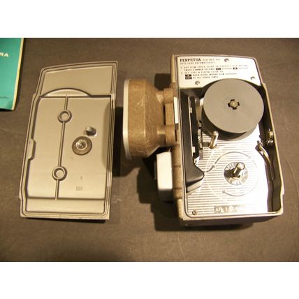 Bell & Howell Electric Eye 8mm Camera & Manual