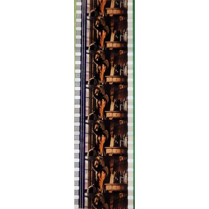 DAVID BOWIE. Pk MTP - 019s . 1 STRIP OF 5 - 35MM FILMCELLS (GUNSLINGERS REVENGE)