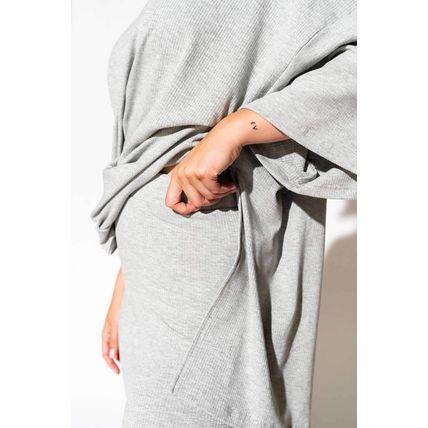 Light Grey Solid Color Loose Tunic Top and Slim Shorts Set