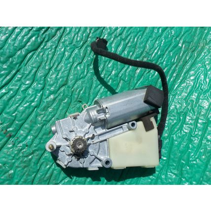 Audi 4A0959591D Sunroof Moonroof Motor S8 A8 A8L D2 Sun Roof