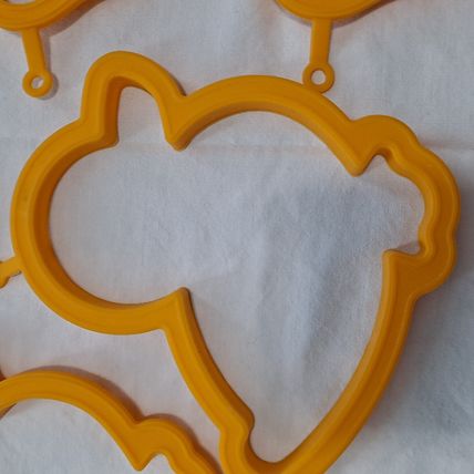 Lot 6 Silicone PANCAKE/EGG MOLDS Butterfly Fish Duck Shaper maker