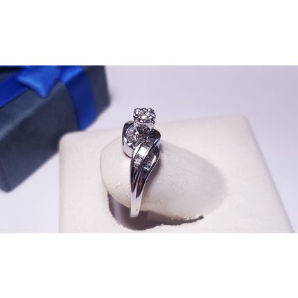 Estate 1/3ctw Natural Rd/Bg Diamond channel swirl 10Kt WG Engagement Ring #22298