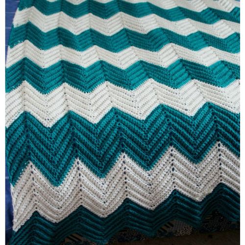Vintage 1970 1980 Hand Made Turquoise White Bed Cover Blanket Throw 82 " X 49