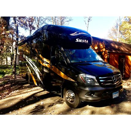 2018 Thor Motor Coach Siesta 24ST