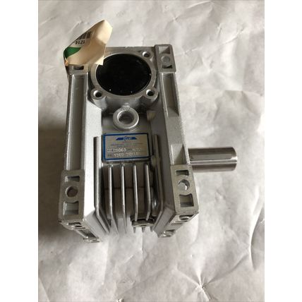 NEW IPTS iblcs063,BLCS063 RIGHT-ANGLE GEAR REDUCER,1:7.5-RATIO,DLCS063,1:7.5,CH