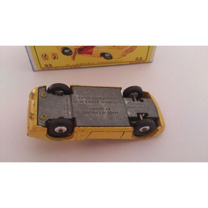 Matchbox No33 Lamborghini Miura (Yellow/red interior)