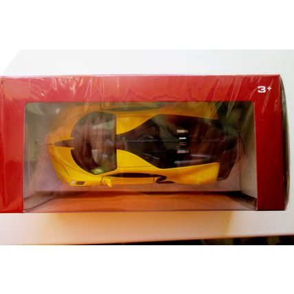 Bugatti Divo Car Model 1/36 (Yellow)